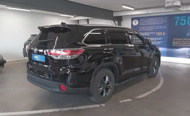 Toyota Highlander 2014 года за 15 300 000 тг. в Астана фото 3