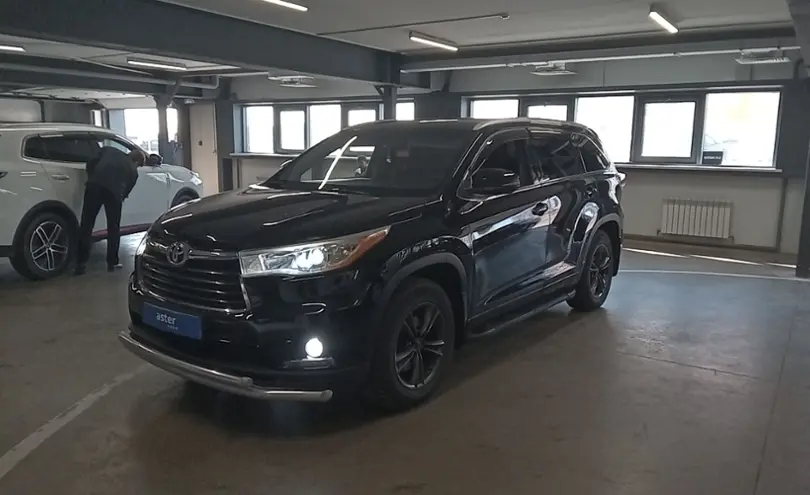 Toyota Highlander 2014 года за 15 300 000 тг. в Астана