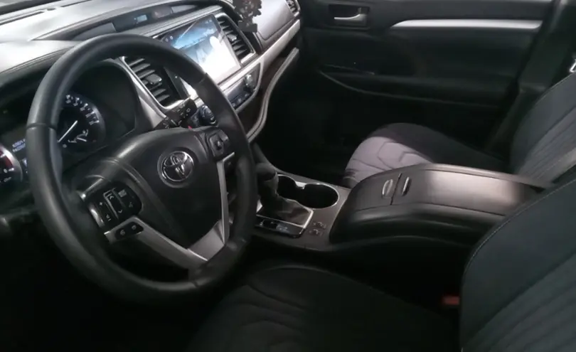 Toyota Highlander 2014 года за 15 300 000 тг. в Астана фото 5