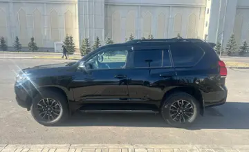 Toyota Land Cruiser Prado 2021 года за 26 000 000 тг. в Астана фото 4