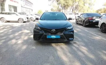 Toyota Camry 2021 года за 13 000 000 тг. в Актобе фото 2