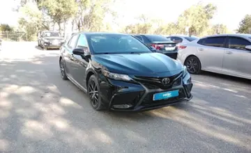 Toyota Camry 2021 года за 13 000 000 тг. в Актобе фото 3