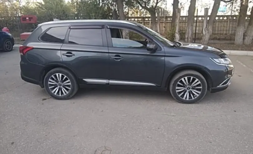 Mitsubishi Outlander 2019 года за 10 800 000 тг. в Актобе фото 4