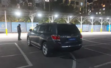 Toyota Highlander 2013 года за 13 000 000 тг. в Алматы фото 4