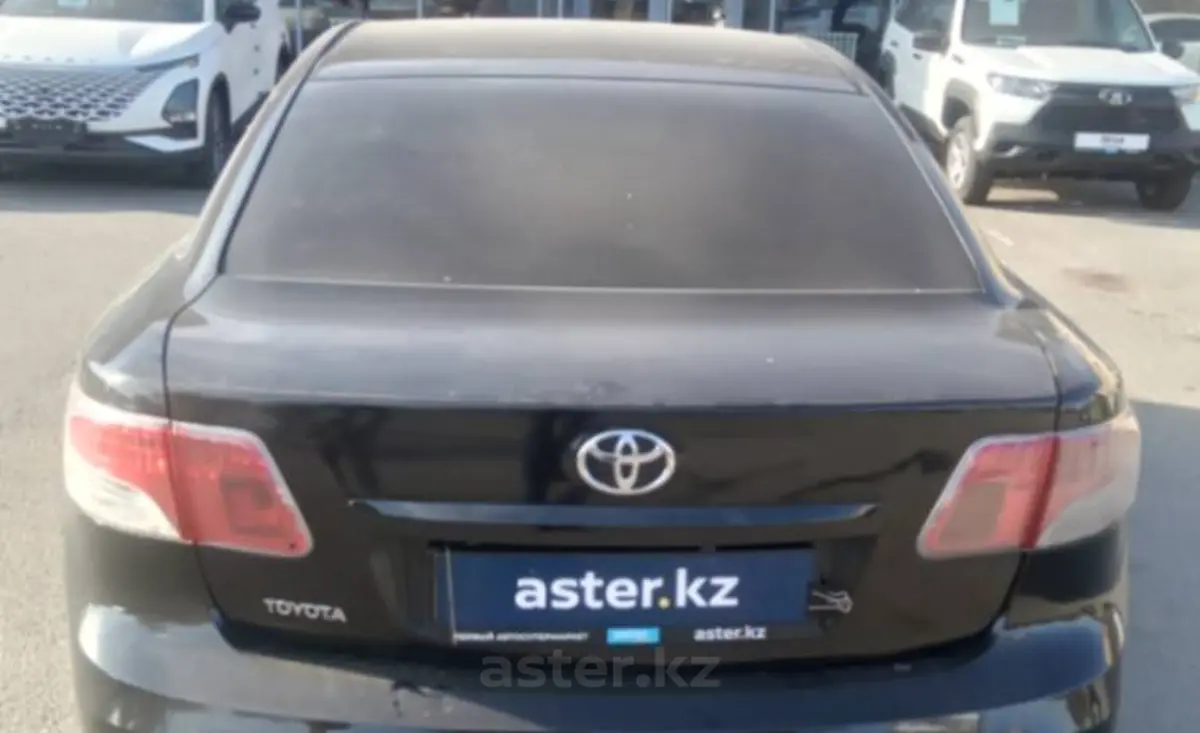 Toyota Avensis 2011