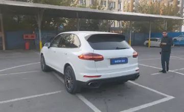 Porsche Cayenne 2016 года за 20 000 000 тг. в Алматы фото 4