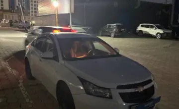 Chevrolet Cruze 2012 года за 3 000 000 тг. в Караганда фото 3