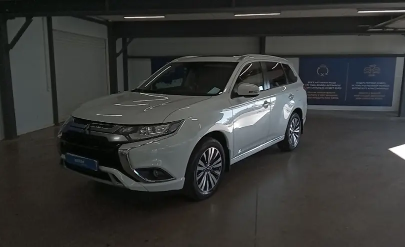 Mitsubishi Outlander 2022 года за 14 000 000 тг. в Астана