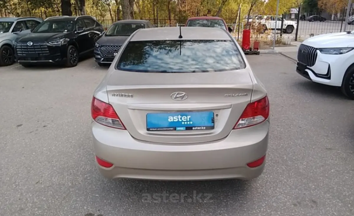 Hyundai Solaris 2011