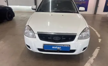 LADA (ВАЗ) Priora 2014 года за 3 000 000 тг. в Астана фото 2