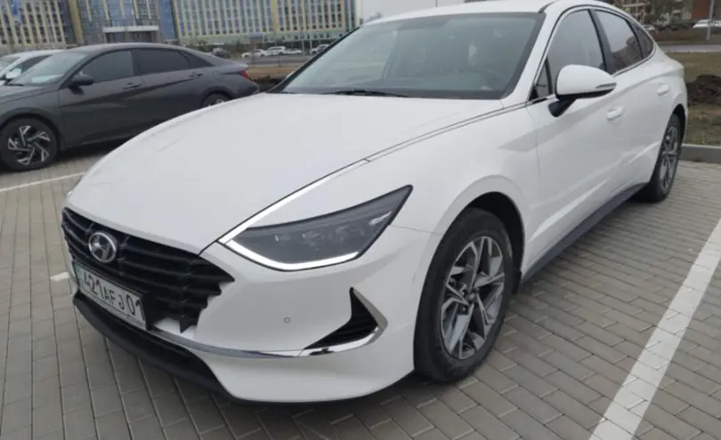 Hyundai Sonata 2022 года за 11 200 000 тг. в Астана