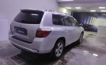 Toyota Highlander 2008 года за 10 500 000 тг. в Павлодар
