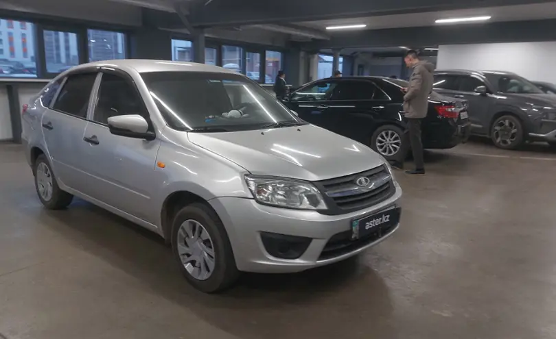 LADA (ВАЗ) Granta 2015 года за 2 300 000 тг. в Астана фото 2