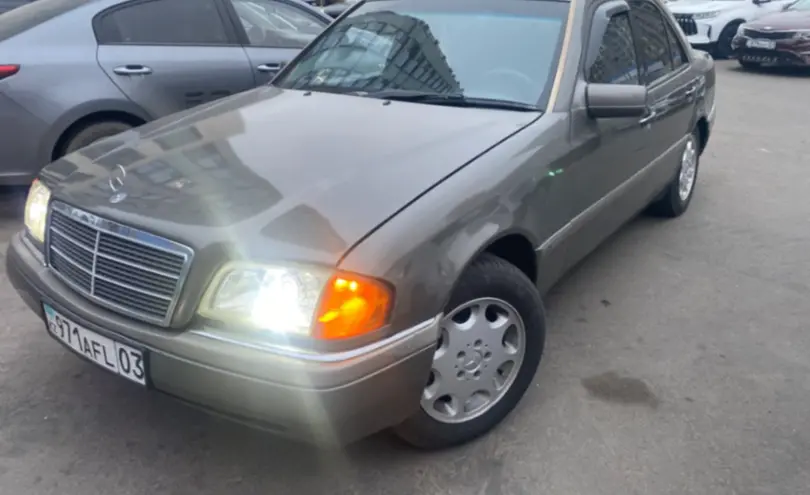 Mercedes-Benz C-Класс 1994 года за 2 000 000 тг. в Астана
