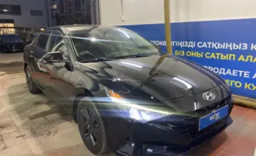 Hyundai Elantra 2020 года за 9 000 000 тг. в Астана фото 3