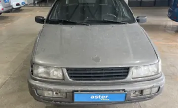 Volkswagen Passat 1994 года за 1 000 000 тг. в Караганда фото 2