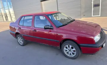 Volkswagen Vento 1992 года за 1 200 000 тг. в Петропавловск фото 4