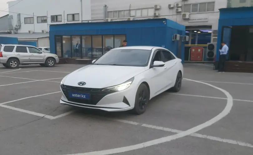 Hyundai Elantra 2023 года за 8 300 000 тг. в Алматы
