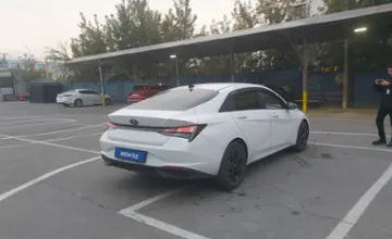 Hyundai Elantra 2023 года за 8 300 000 тг. в Алматы фото 3