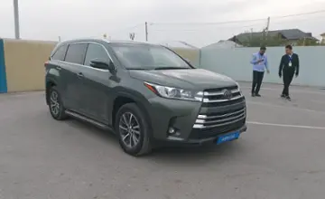 Toyota Highlander 2018 года за 18 000 000 тг. в Шымкент фото 2