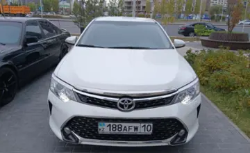 Toyota Camry 2015 года за 10 000 000 тг. в Астана фото 2