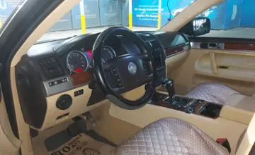 Volkswagen Touareg 2006 года за 3 800 000 тг. в Алматы фото 5