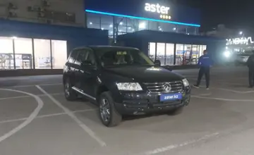 Volkswagen Touareg 2006 года за 3 800 000 тг. в Алматы фото 2