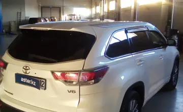 Toyota Highlander 2014 года за 17 000 000 тг. в Петропавловск
