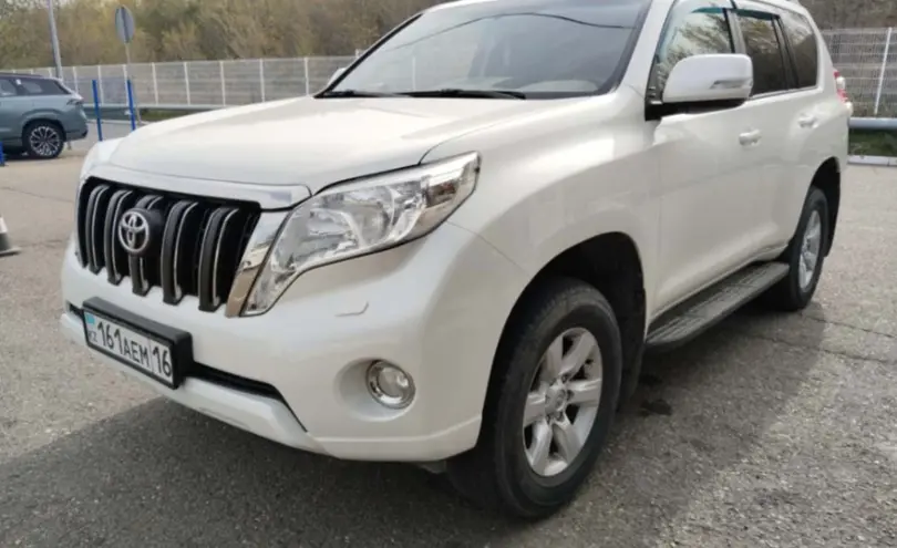 Toyota Land Cruiser Prado 2015 года за 16 500 000 тг. в Усть-Каменогорск