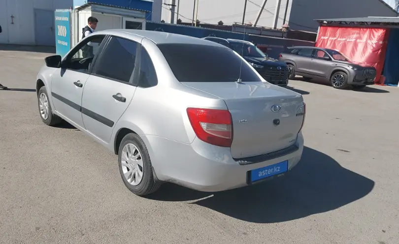 LADA (ВАЗ) Granta 2017 года за 3 500 000 тг. в Шымкент фото 4
