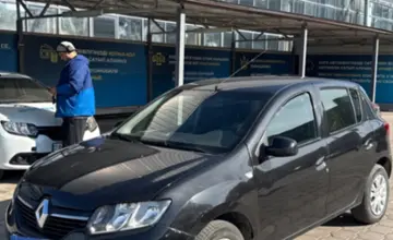 Renault Sandero 2015 года за 3 500 000 тг. в Караганда фото 1
