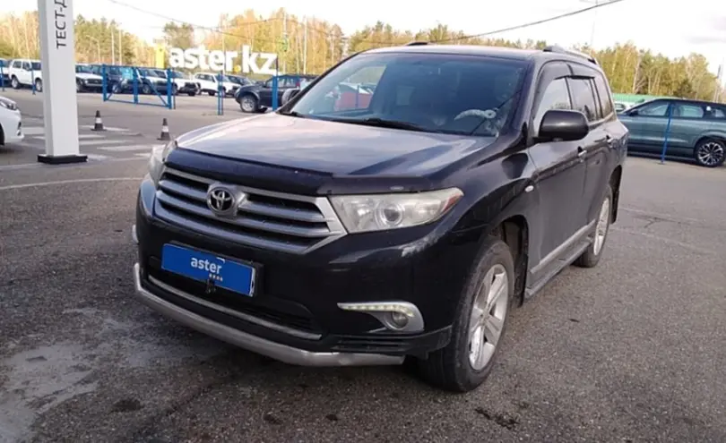 Toyota Highlander 2013 года за 12 500 000 тг. в Усть-Каменогорск
