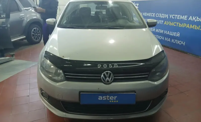 Volkswagen Polo 2012 года за 5 000 000 тг. в Астана фото 2