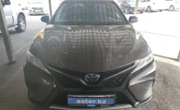 Toyota Camry 2020 года за 14 800 000 тг. в Алматы фото 2