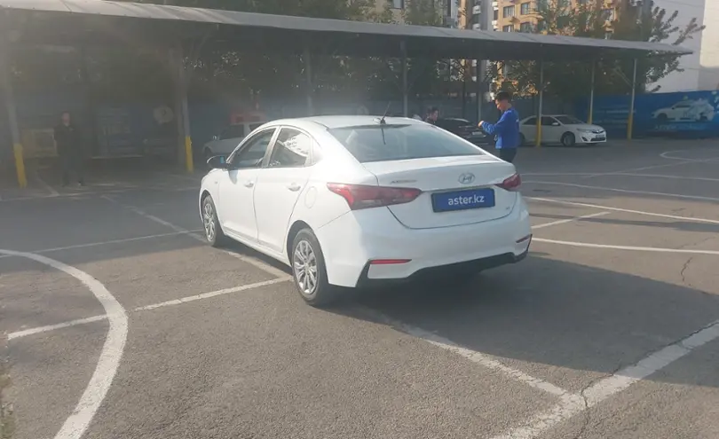Hyundai Accent 2019 года за 7 000 000 тг. в Алматы фото 4