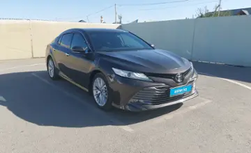 Toyota Camry 2018 года за 12 500 000 тг. в Шымкент фото 2