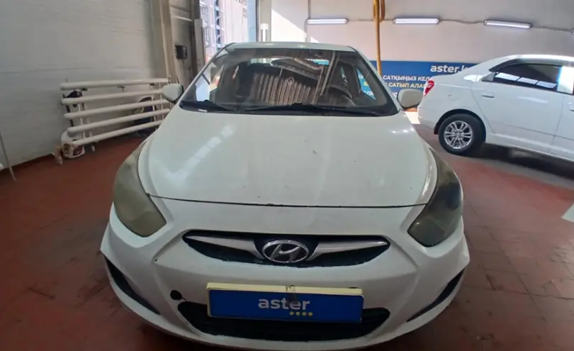 Hyundai Accent 2013 года за 3 500 000 тг. в Астана фото 2