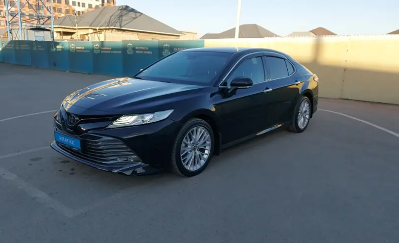 Toyota Camry 2019 года за 14 400 000 тг. в Шымкент
