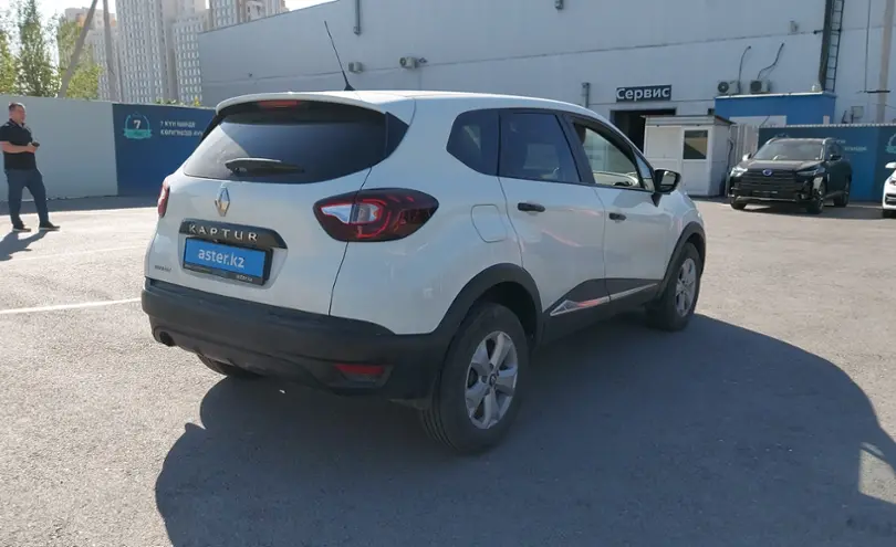 Renault Kaptur 2017 года за 7 000 000 тг. в Шымкент фото 3