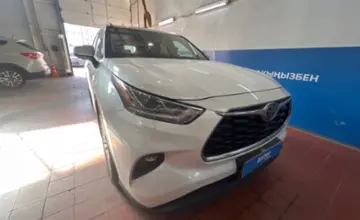 Toyota Highlander 2023 года за 30 000 000 тг. в Астана фото 3