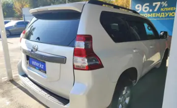 Toyota Land Cruiser Prado 2013 года за 19 000 000 тг. в Алматы