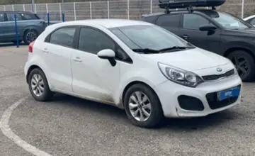 Kia Rio 2015 года за 4 000 000 тг. в Усть-Каменогорск фото 3