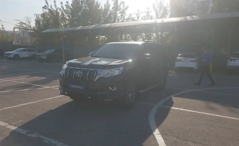 Toyota Land Cruiser Prado 2019 года за 30 000 000 тг. в Алматы