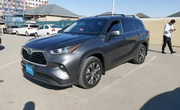 Toyota Highlander 2020 года за 22 000 000 тг. в Шымкент фото 1