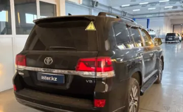 Toyota Land Cruiser 2016 года за 29 000 000 тг. в Петропавловск