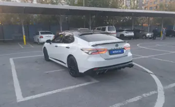 Toyota Camry 2020 года за 14 000 000 тг. в Алматы фото 4