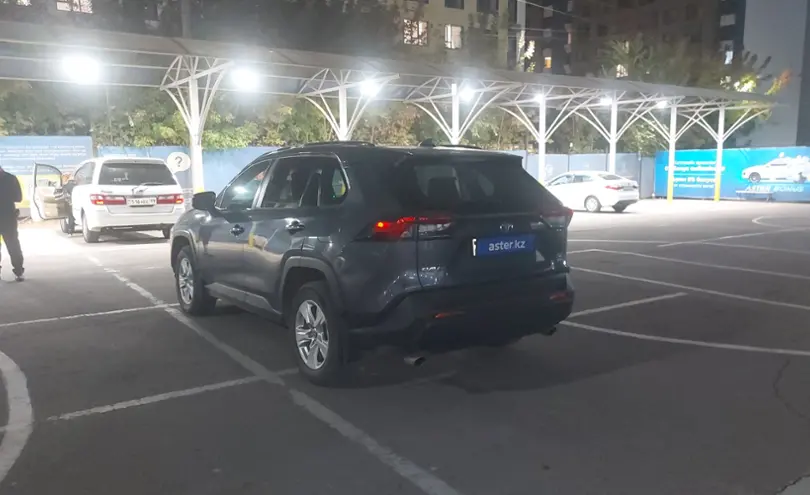 Toyota RAV4 2021 года за 17 000 000 тг. в Алматы фото 4