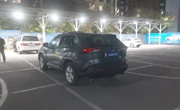Toyota RAV4 2021 года за 17 000 000 тг. в Алматы фото 4