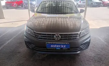 Volkswagen Passat 2017 года за 8 000 000 тг. в Алматы фото 2