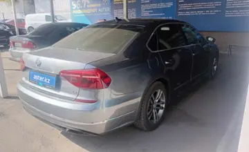 Volkswagen Passat 2017 года за 8 000 000 тг. в Алматы